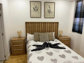 Farrier's Lodge